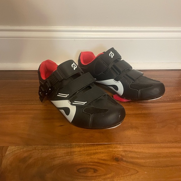 Peloton Women’s Cycling Shoes size 39 - Picture 1 of 4